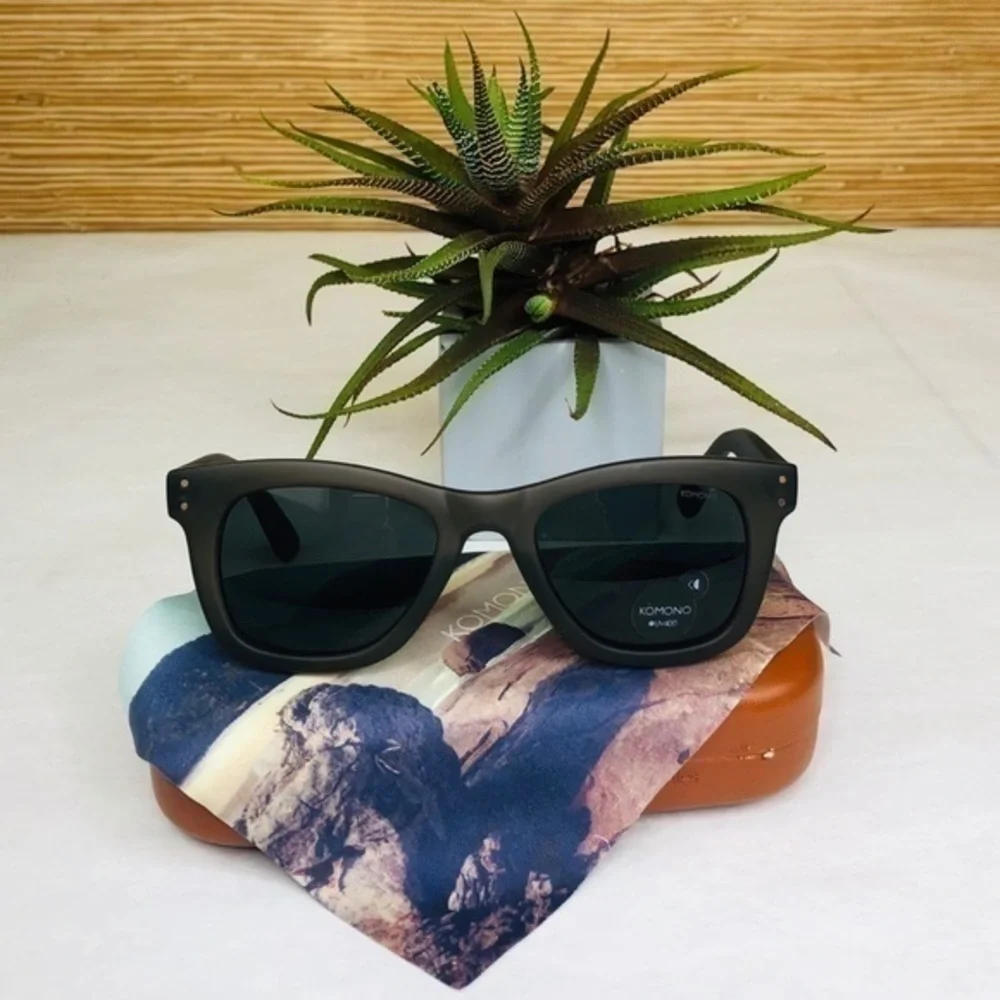KOMONO sunglasses NEW men's Allen Frost Grey Sunglasses